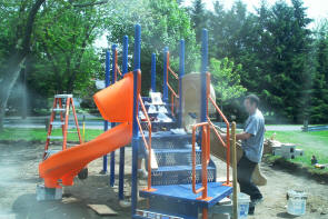 slide.jpg (913740 bytes)