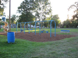 swing1.jpg (2873658 bytes)